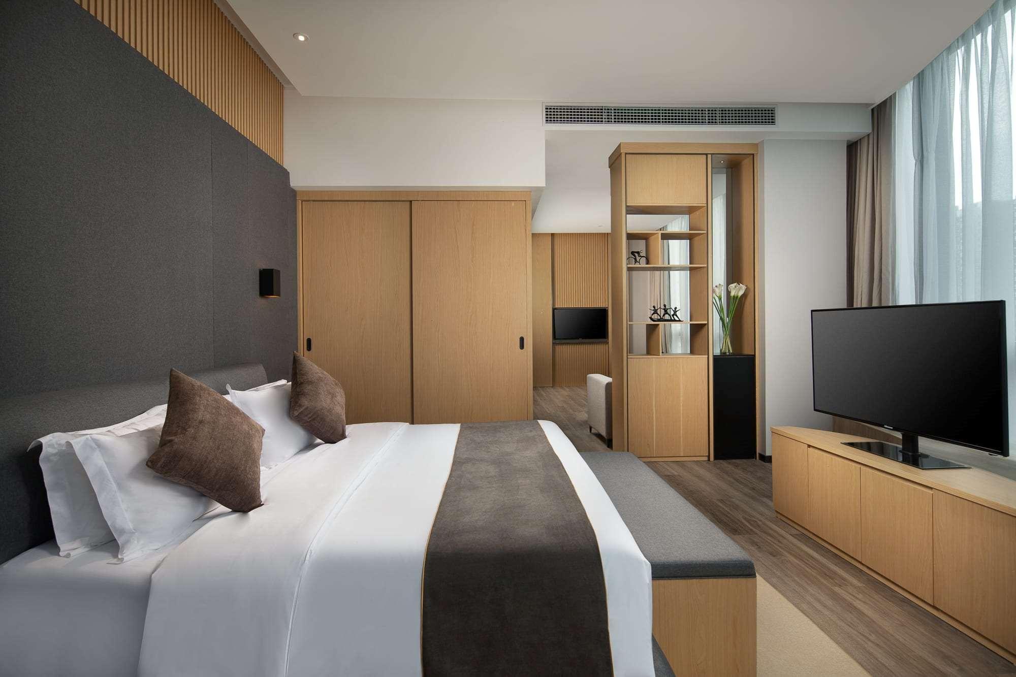 Wyndham Garden Guiyang Hotel Гуейян Екстериор снимка