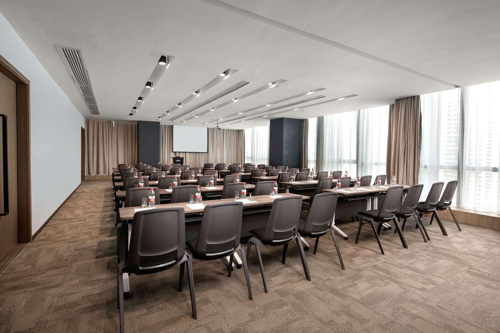 Wyndham Garden Guiyang Hotel Гуейян Екстериор снимка