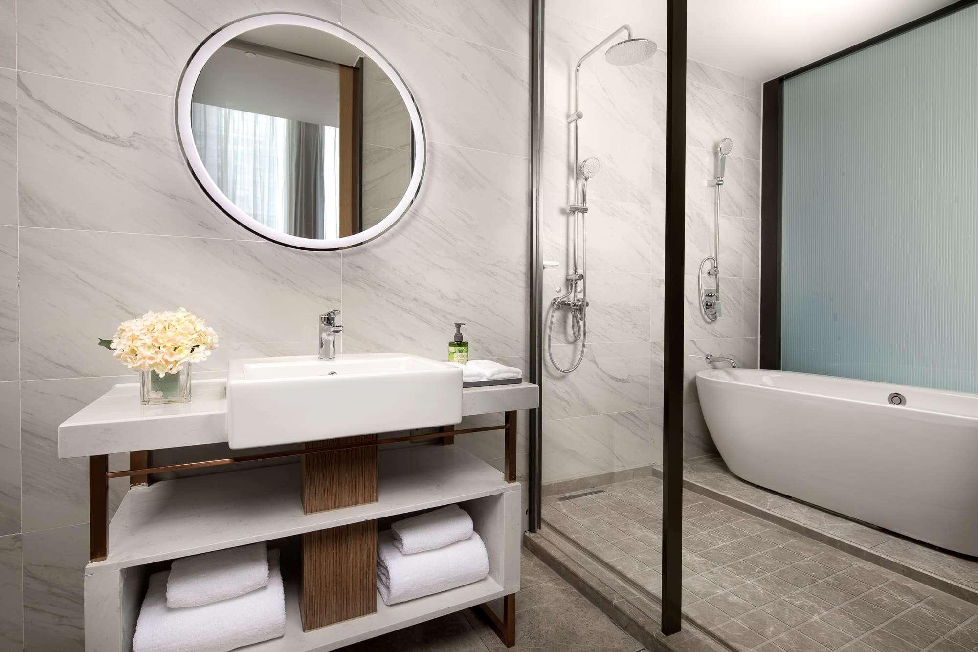 Wyndham Garden Guiyang Hotel Гуейян Екстериор снимка